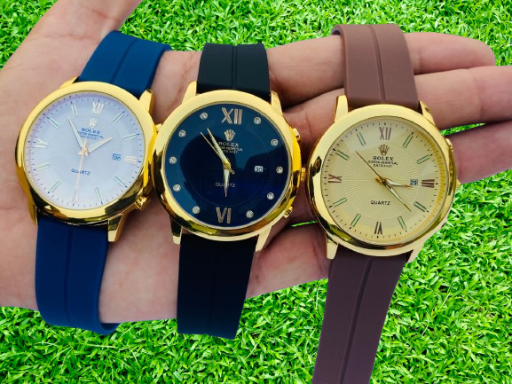 "Eternal Grace – Exquisite Craftsmanship in a Luxury Timepiece"